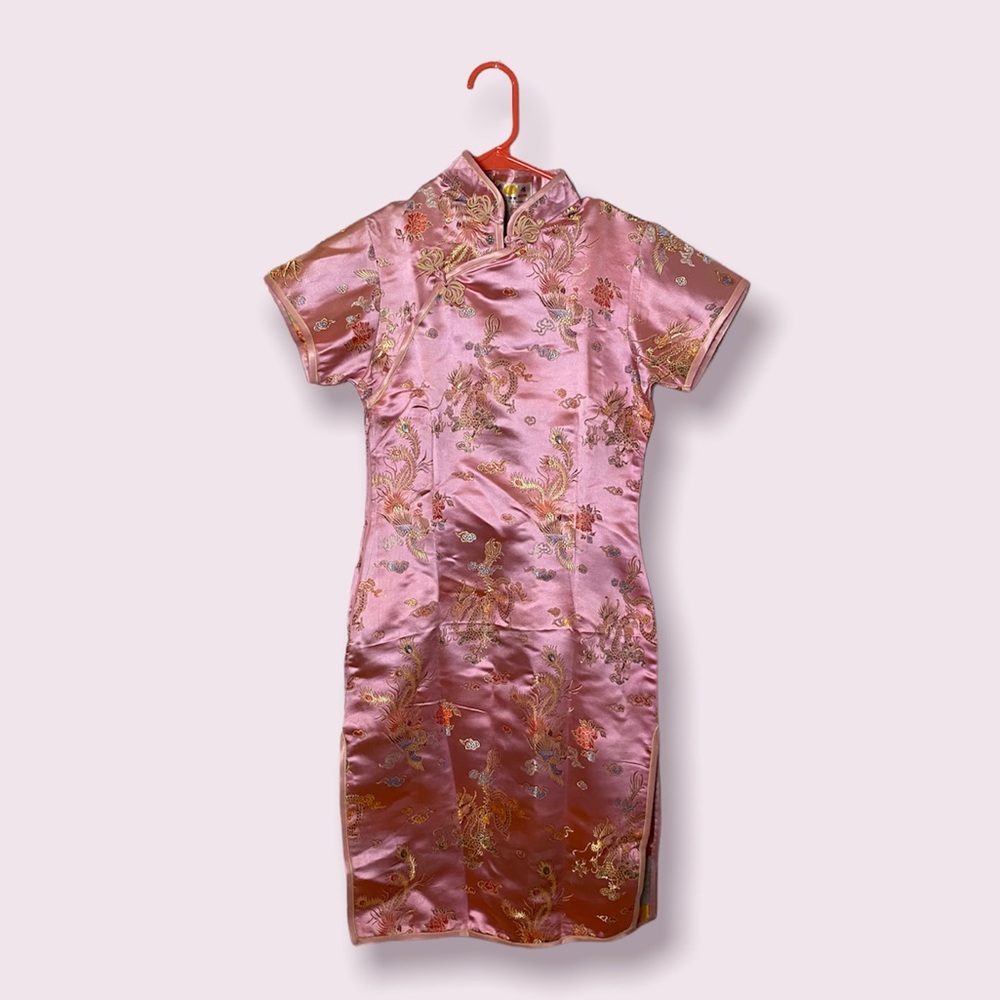 Beautiful Pink cheongsam style dress